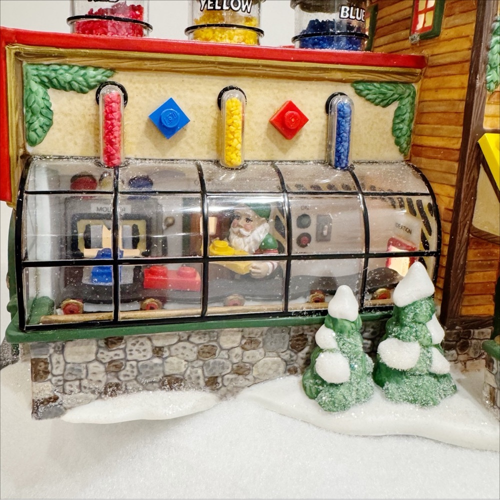 ❤️🎄❤️ Dept 56 | “LEGO Building Creation Station”| North Pole Series ❤️🎄❤️ - Picture 4 of 15
